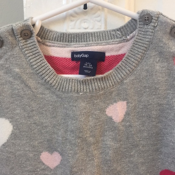 BabyGap grey heart print sweater romper - Picture 2 of 5